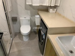 sB0DD356ED82E4DF184796CD9626124EF.jpg