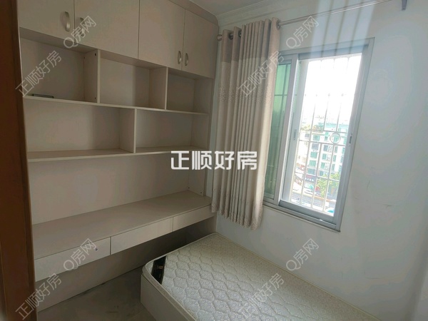次卧