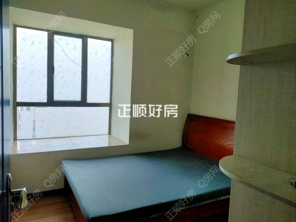 次卧