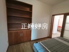次卧