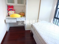 次卧