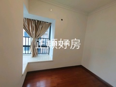 次卧