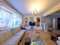 house_img