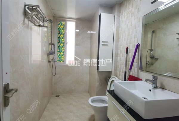 s8AB65BB35AC64EC98A656165B40584EE.jpg