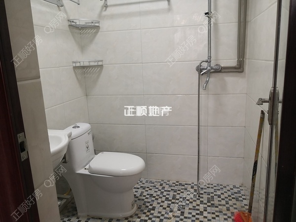 sA4ED0192E3034FB2A6854DBEC84A6A5E.jpg
