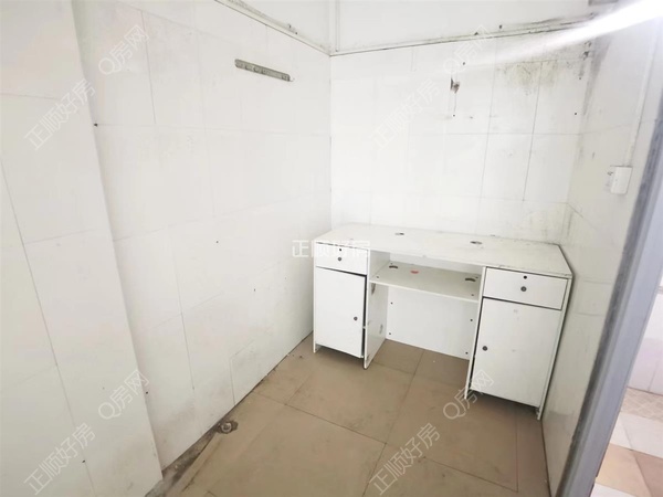 sBDD7BC8D8F1E444AB69ACA8AEE274E47.jpg