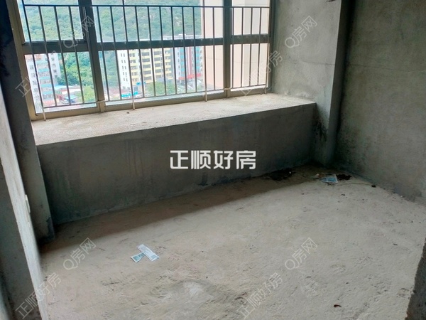 次卧