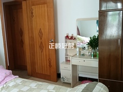 次卧