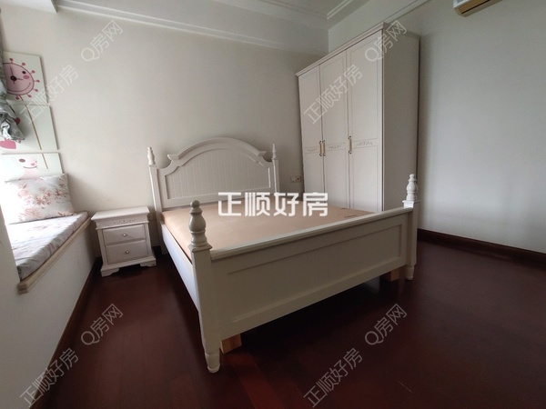 次卧