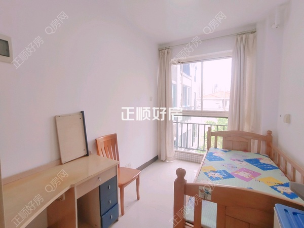 次卧