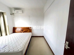 次卧