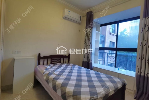 s720AC9DA560F4704A76B2555CF720732.jpg