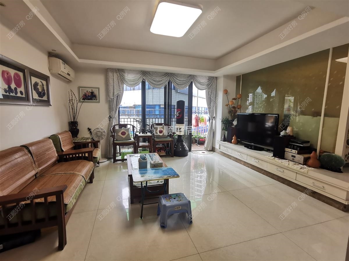 东方顺景 4房2厅2卫 精装 147.00平