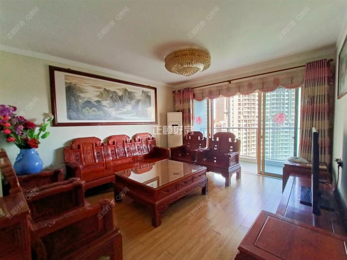 格力香樟精装3房 高使用率 格局方正，房大厅大