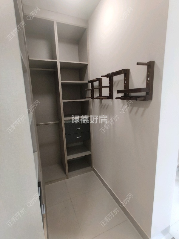 客厅