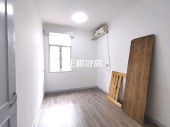 次卧