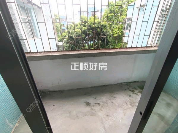 客厅