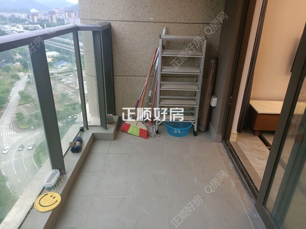 客厅