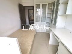 次卧