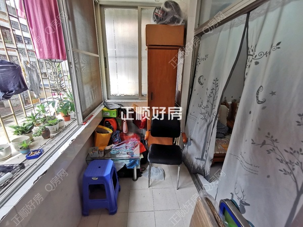 客厅
