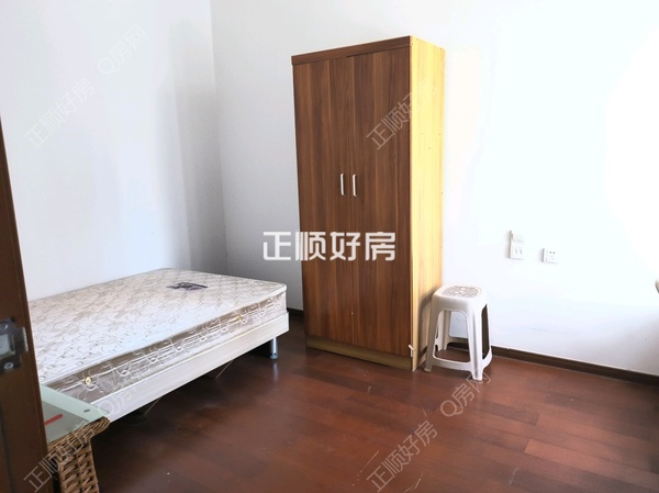 次卧