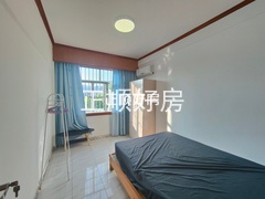 次卧