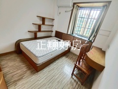 次卧