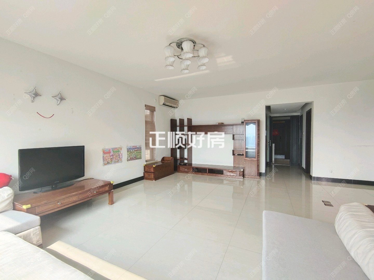 华发新城 4房 豪华装修  家电全齐  拎包入住  