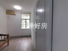次卧