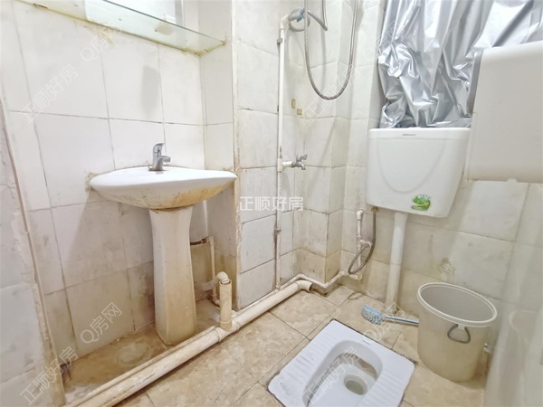 s48457D1BBBD94327A84A4BED06BC66D5.jpg