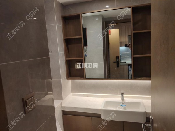 sF4BED63AB90F401883E8DBC8A81C57B7.jpg