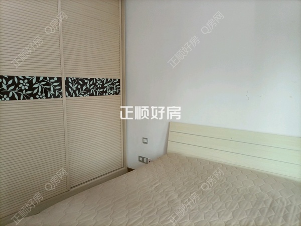 次卧