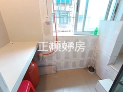 E房