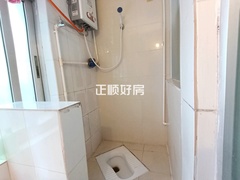 E房