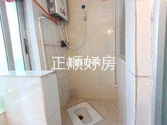 E房