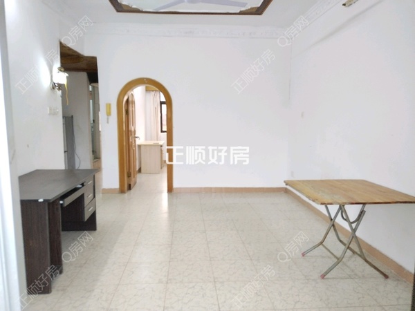 客厅