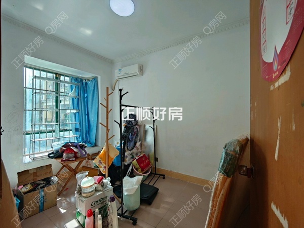 次卧