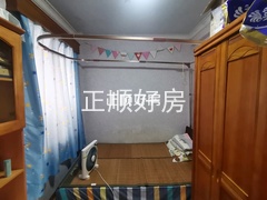 次卧