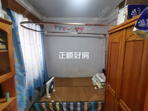 次卧