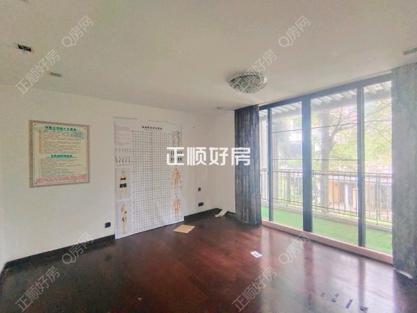 客厅