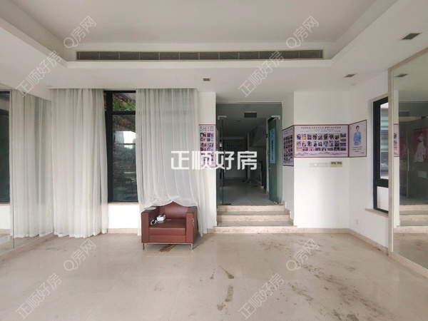 客厅