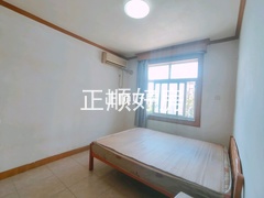 次卧
