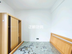 次卧