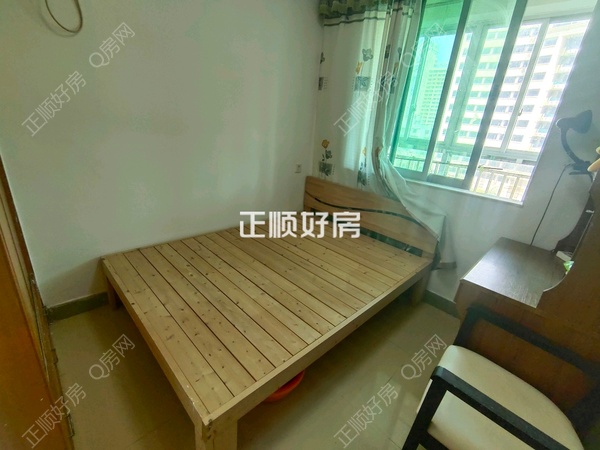 次卧