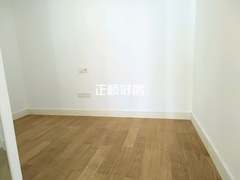 次卧