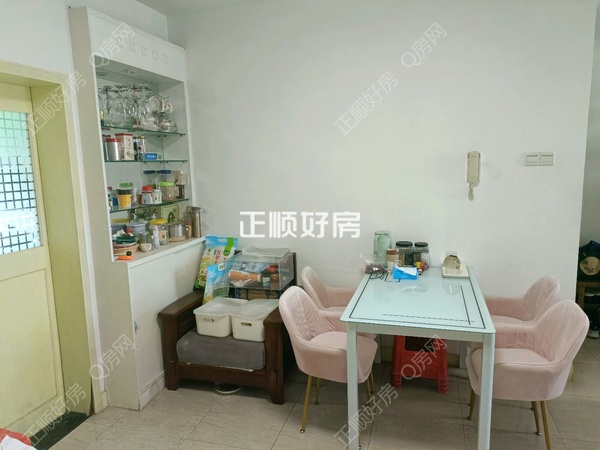 客厅
