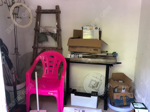 一楼杂物房