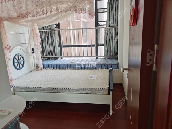 s174EDAD0B8A64EFFACA92A6E8CA3AA9F.jpg