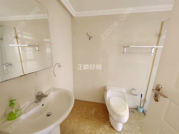 sA1808E4B1E684890A021D8BC6CC4B6EA.jpg