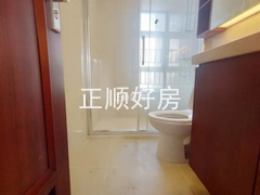 sB5527AF675B74BEF8791EA350706EE1A.jpg